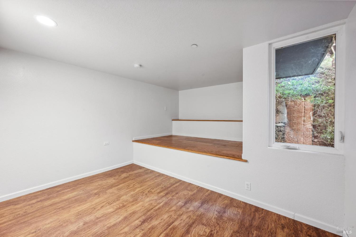 Detail Gallery Image 27 of 36 For 17506 Summit Ave, Guerneville,  CA 95446 - 6 Beds | 4 Baths