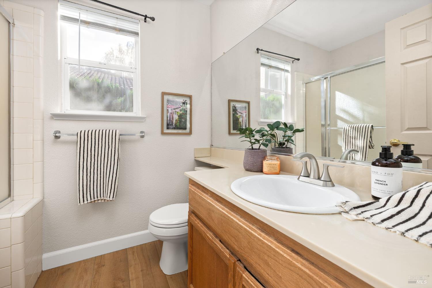 Detail Gallery Image 25 of 33 For 2579 Harvest Ln, Napa,  CA 94558 - 4 Beds | 3 Baths