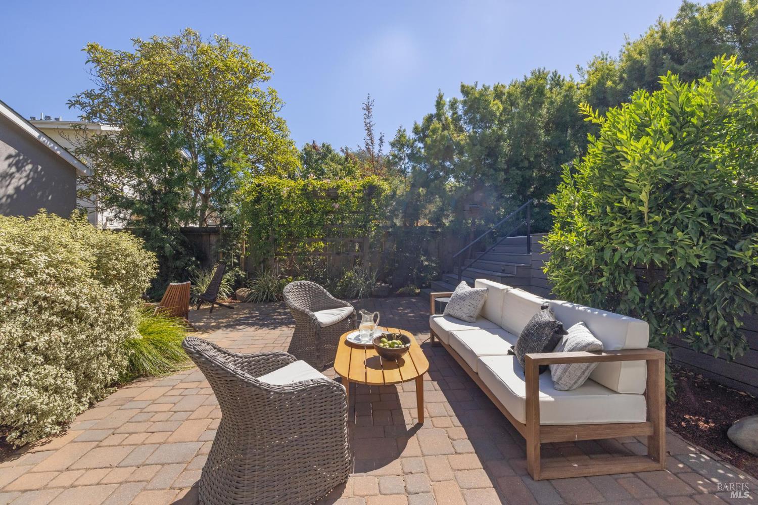 Detail Gallery Image 56 of 80 For 69 Broadmoor Ave, San Anselmo,  CA 94960 - 5 Beds | 3 Baths