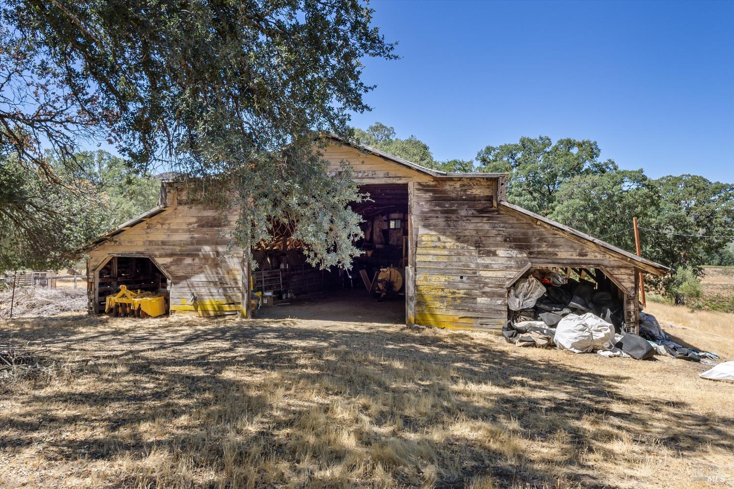 Detail Gallery Image 18 of 41 For 9820 Kelsey Creek Dr, Kelseyville,  CA 95451 - 4 Beds | 3 Baths