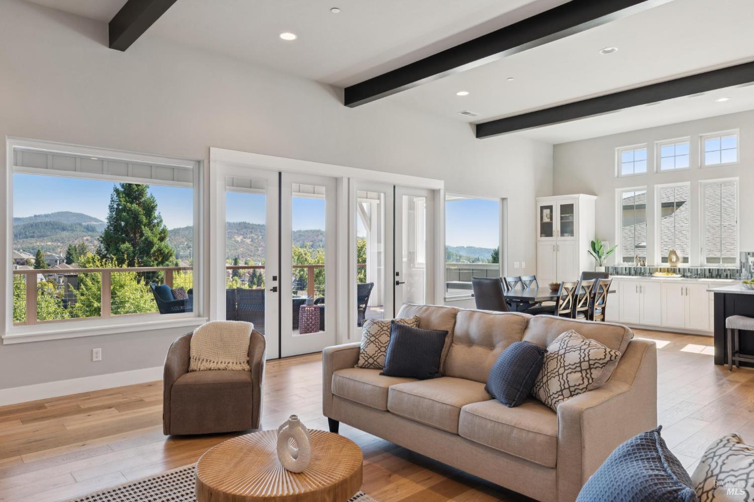 Detail Gallery Image 20 of 63 For 5980 Vista Rdgs, Santa Rosa,  CA 95409 - 5 Beds | 5 Baths