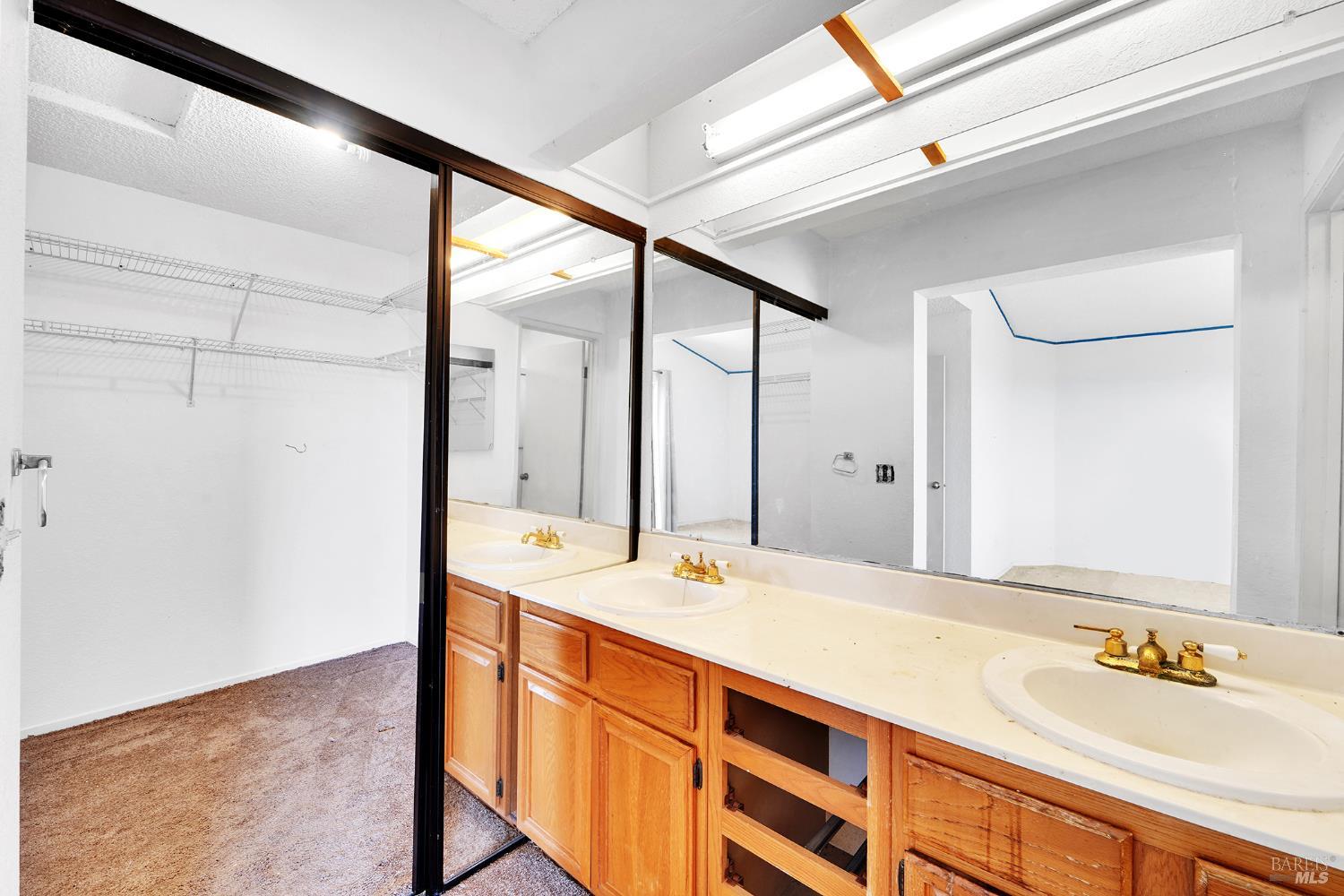 Detail Gallery Image 29 of 46 For 453 Knight Cir, Vallejo,  CA 94591 - 3 Beds | 2/1 Baths
