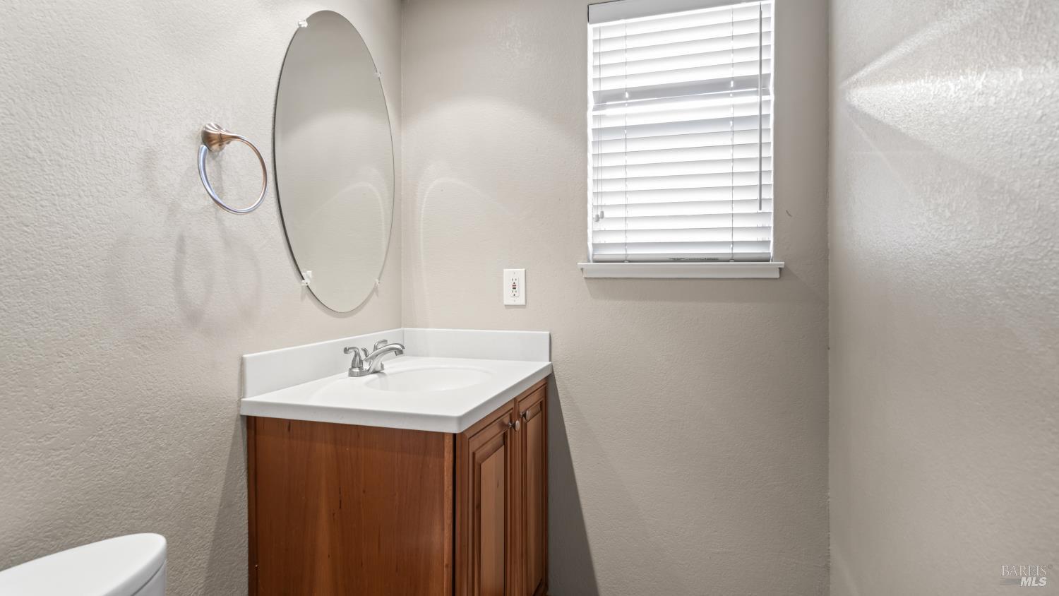 Detail Gallery Image 21 of 47 For 2474 Bay Hill Cir, Fairfield,  CA 94534 - 4 Beds | 2/1 Baths