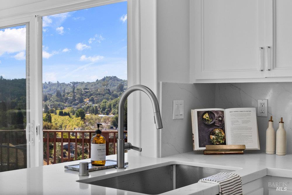 Detail Gallery Image 3 of 56 For 78 Windsor Ave, San Rafael,  CA 94901 - 4 Beds | 3 Baths