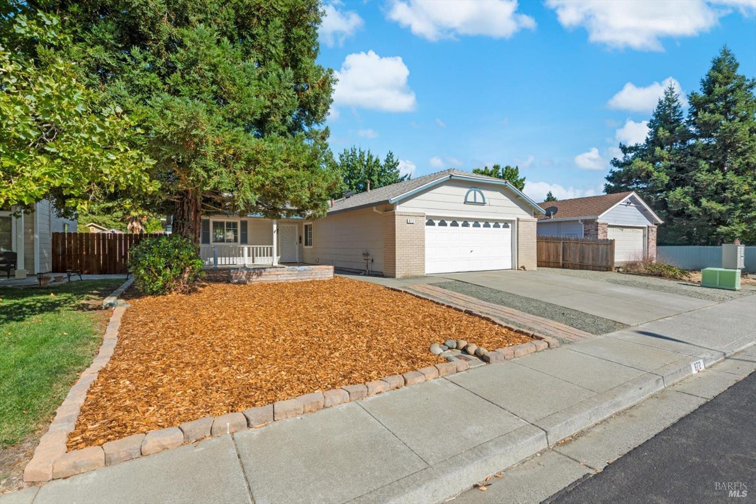 Detail Gallery Image 7 of 75 For 872 Flint Way, Vacaville,  CA 95687 - 3 Beds | 2 Baths