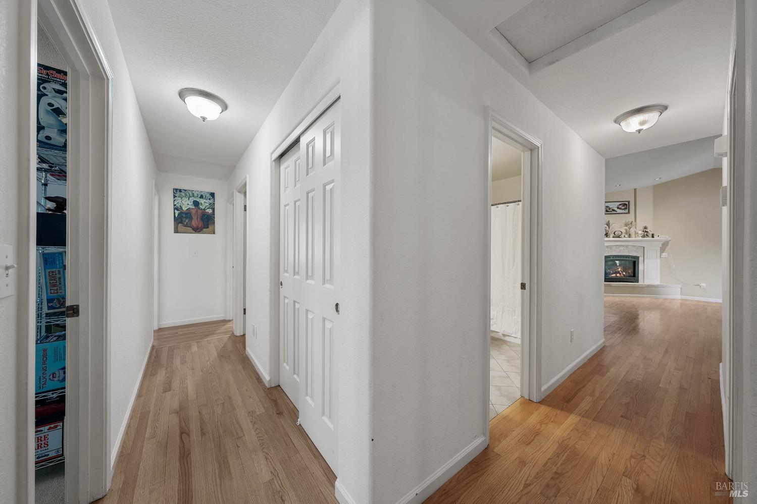 Detail Gallery Image 25 of 63 For 18164 Fishhook Ct, Hidden Valley Lake,  CA 95467 - 5 Beds | 3 Baths