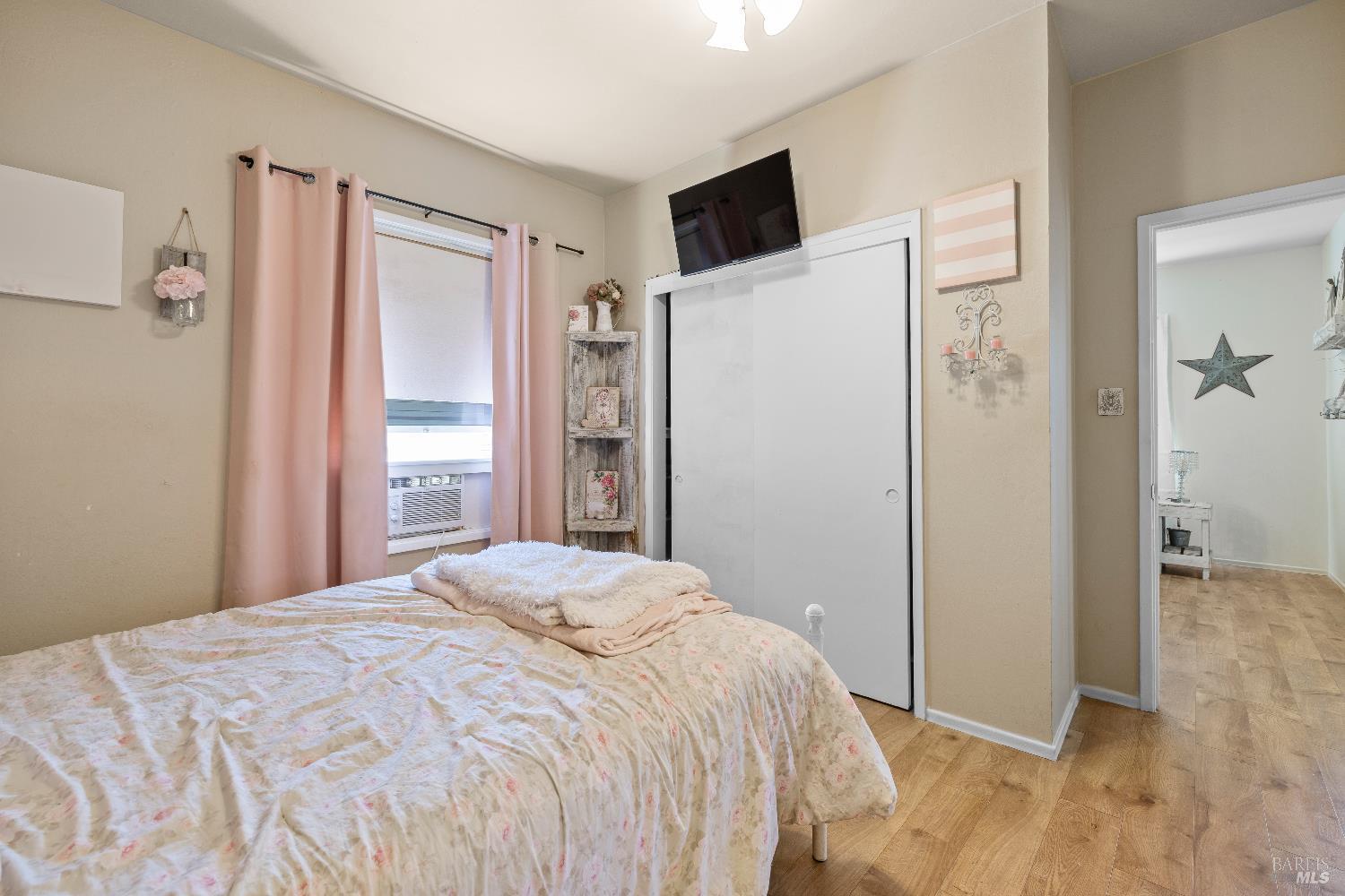 Detail Gallery Image 24 of 24 For 747 3rd St a + B,  Napa,  CA 94559 - 6 Beds | 3 Baths