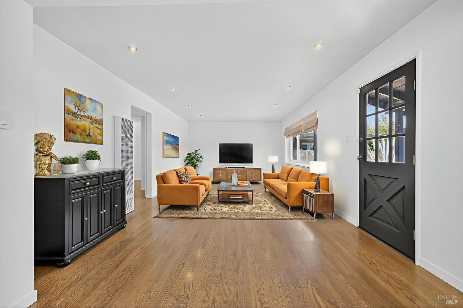 Detail Gallery Image 10 of 34 For 3541 Palomar Way, Napa,  CA 94558 - 3 Beds | 2 Baths