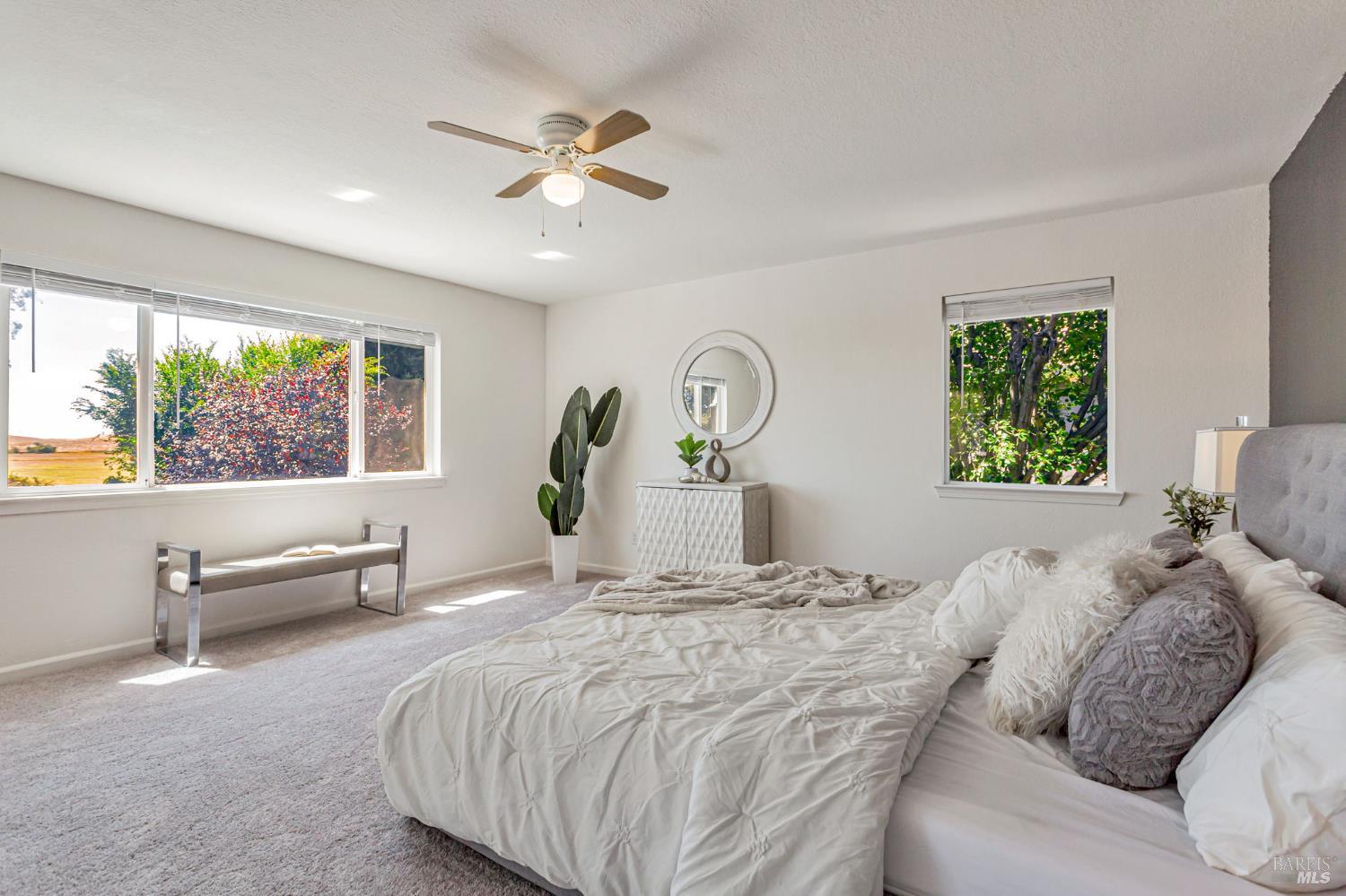 Detail Gallery Image 33 of 54 For 1048 Stillspring Dr, Vacaville,  CA 95687 - 5 Beds | 3 Baths