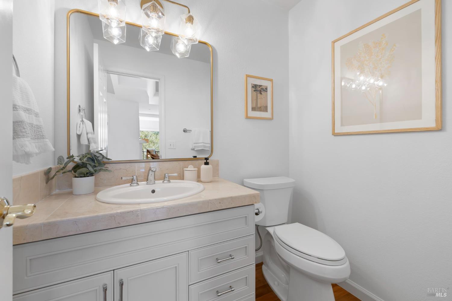 Detail Gallery Image 28 of 34 For 101 Sacramento Way, Sausalito,  CA 94965 - 4 Beds | 3 Baths