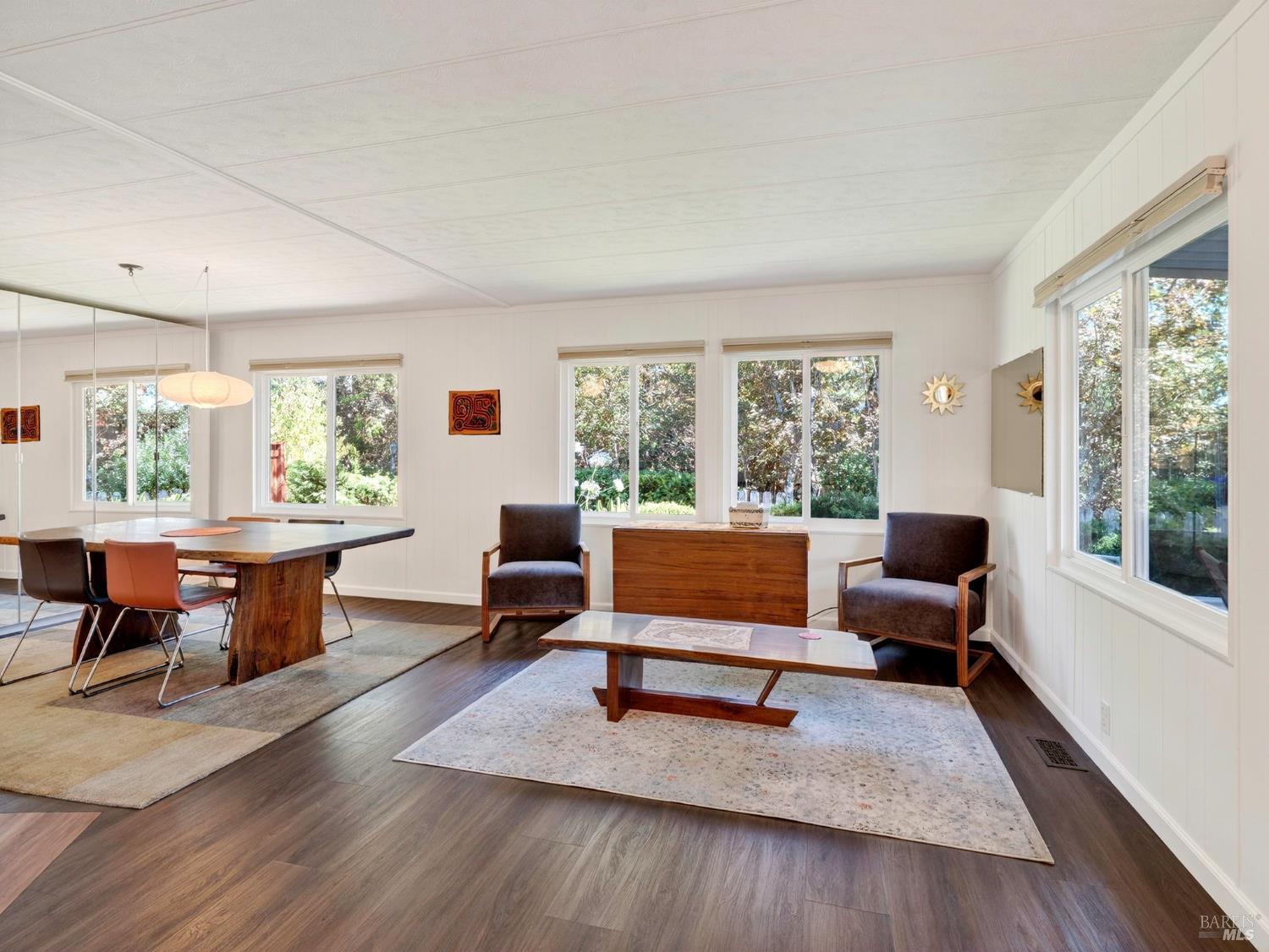 Detail Gallery Image 4 of 32 For 71 Oakcreek Ct, Santa Rosa,  CA 95409 - 2 Beds | 2 Baths