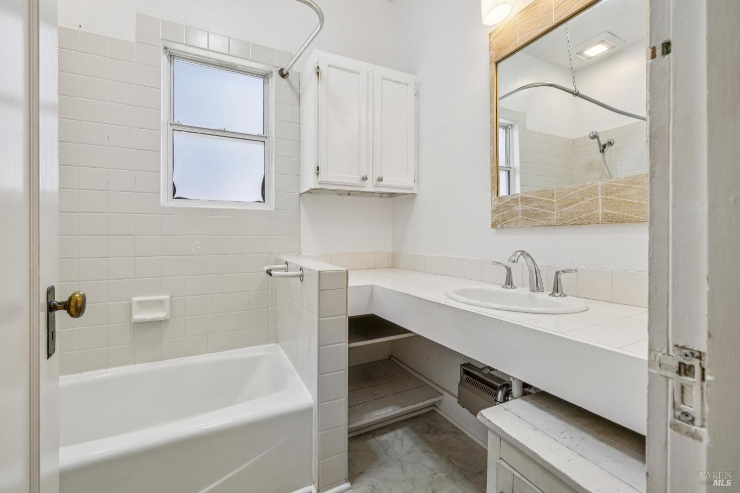 Detail Gallery Image 14 of 42 For 9 Frances St, San Rafael,  CA 94901 - 3 Beds | 2 Baths