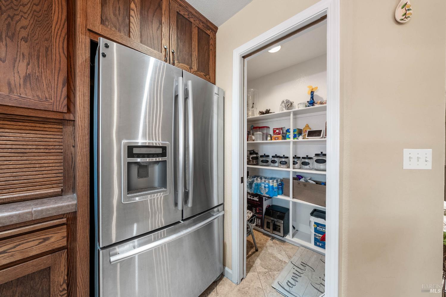 Detail Gallery Image 21 of 63 For 18164 Fishhook Ct, Hidden Valley Lake,  CA 95467 - 5 Beds | 3 Baths