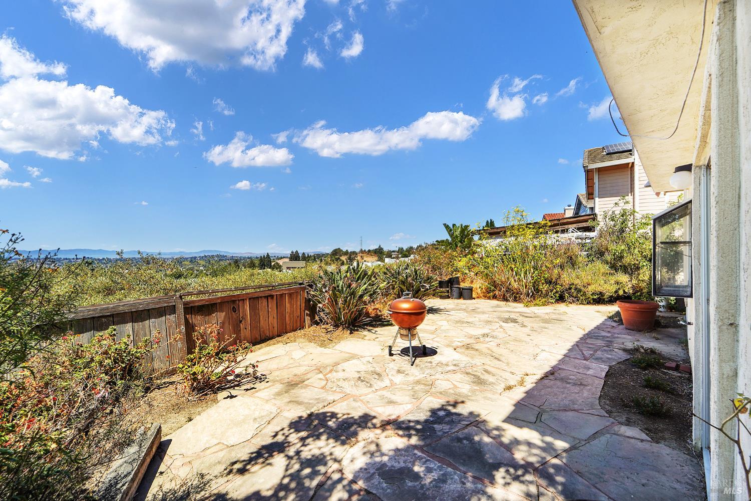 Detail Gallery Image 43 of 46 For 453 Knight Cir, Vallejo,  CA 94591 - 3 Beds | 2/1 Baths