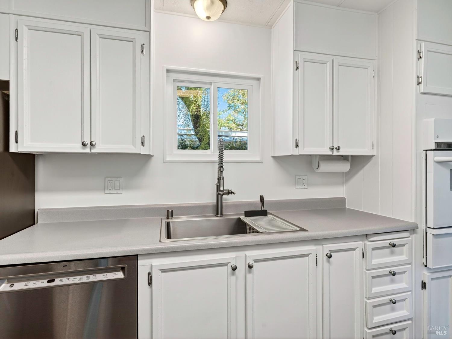Detail Gallery Image 15 of 32 For 71 Oakcreek Ct, Santa Rosa,  CA 95409 - 2 Beds | 2 Baths