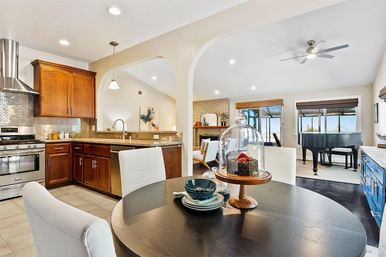 Detail Gallery Image 15 of 48 For 837 Clifton Ct, Benicia,  CA 94510 - 3 Beds | 2 Baths