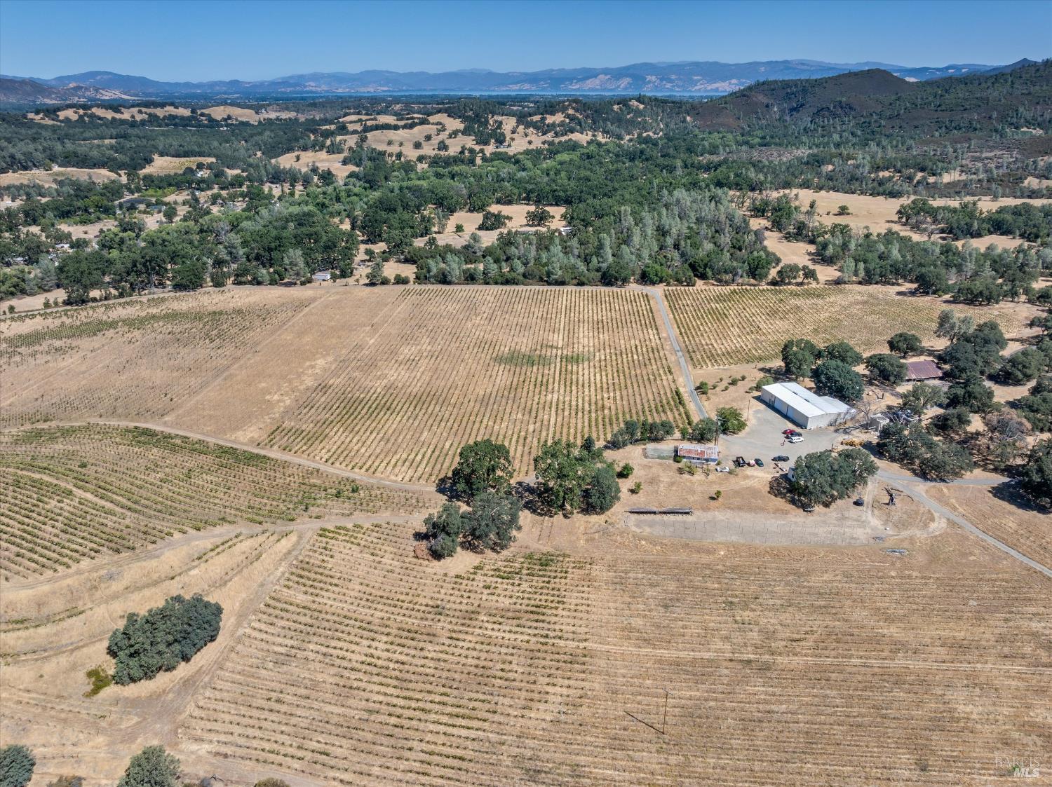 Detail Gallery Image 26 of 41 For 9820 Kelsey Creek Dr, Kelseyville,  CA 95451 - 4 Beds | 3 Baths