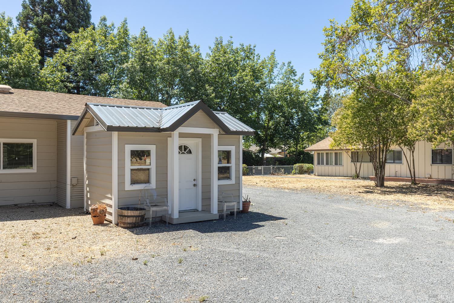 Detail Gallery Image 21 of 28 For 411 Walten Way, Windsor,  CA 95492 - – Beds | – Baths