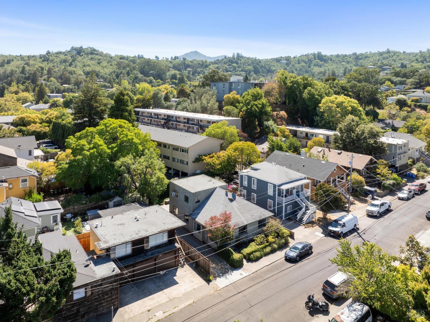 Detail Gallery Image 39 of 42 For 9 Frances St, San Rafael,  CA 94901 - 3 Beds | 2 Baths