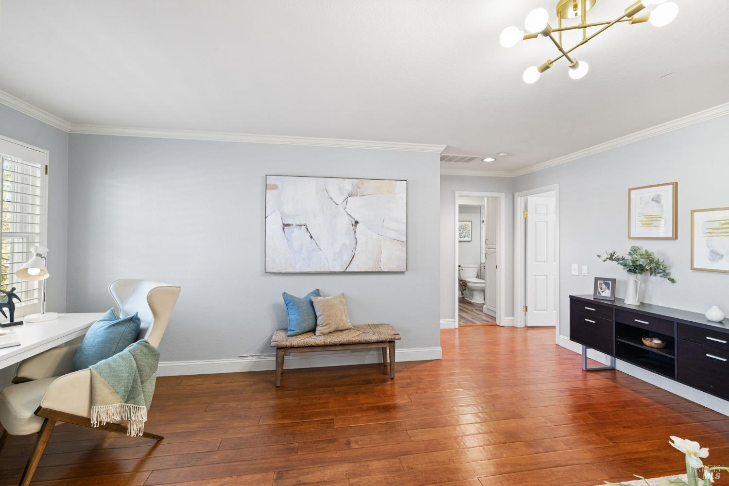 Detail Gallery Image 25 of 49 For 607 Centre Ct, Alameda,  CA 94502 - 2 Beds | 2/1 Baths