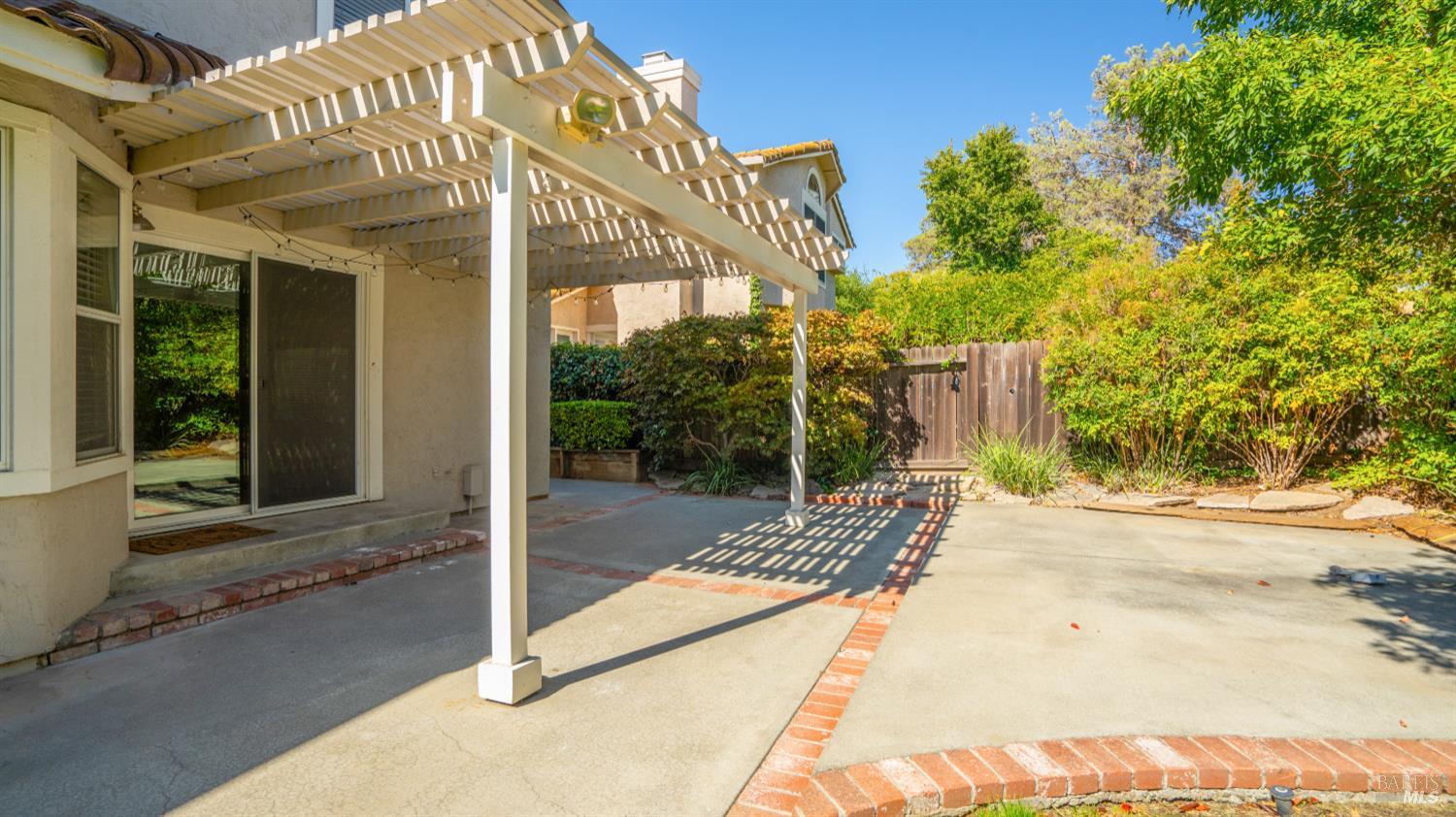 Detail Gallery Image 44 of 47 For 2474 Bay Hill Cir, Fairfield,  CA 94534 - 4 Beds | 2/1 Baths