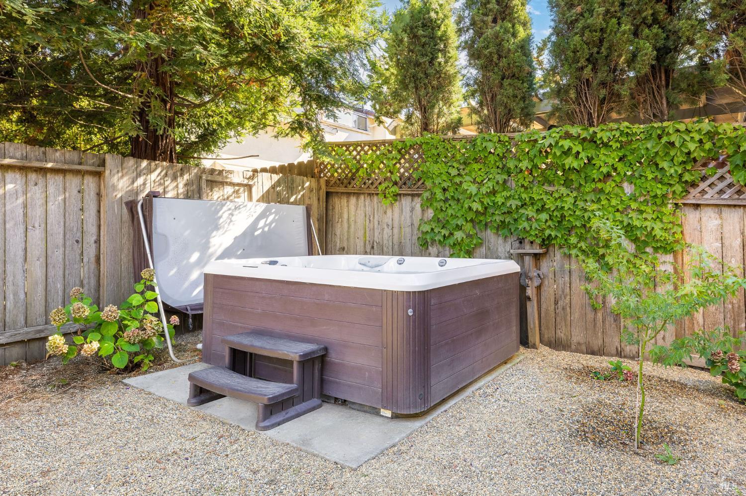 Detail Gallery Image 30 of 33 For 2579 Harvest Ln, Napa,  CA 94558 - 4 Beds | 3 Baths