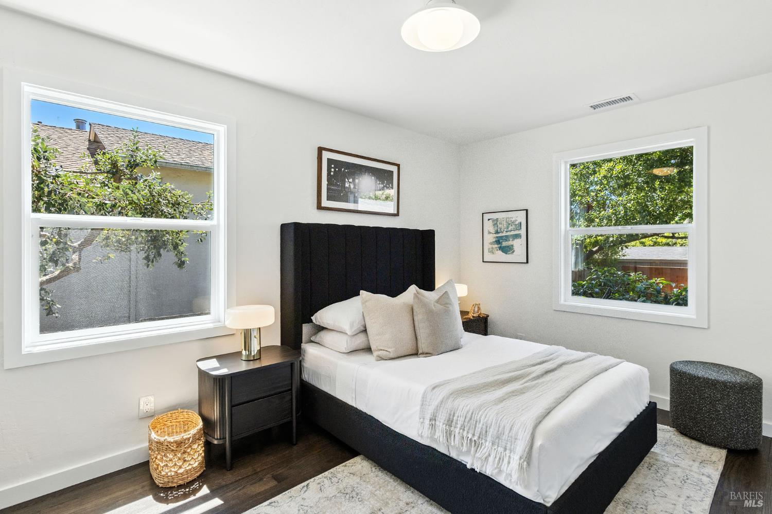 Detail Gallery Image 22 of 38 For 26 Plaza Dr, Mill Valley,  CA 94941 - 3 Beds | 2 Baths