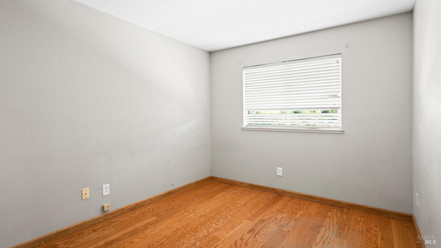 Detail Gallery Image 30 of 47 For 2474 Bay Hill Cir, Fairfield,  CA 94534 - 4 Beds | 2/1 Baths