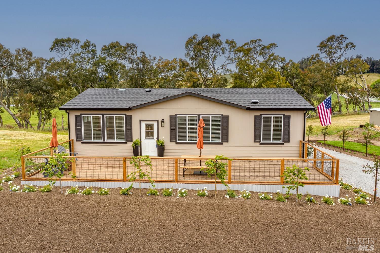 Detail Gallery Image 29 of 33 For 391 King Rd, Petaluma,  CA 94952 - 3 Beds | 2 Baths