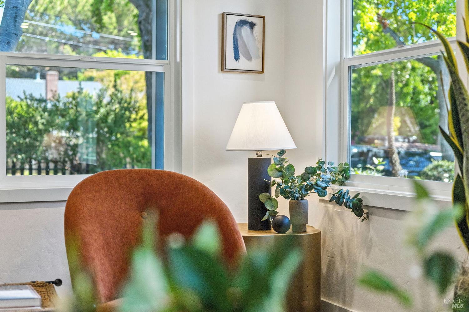 Detail Gallery Image 8 of 38 For 26 Plaza Dr, Mill Valley,  CA 94941 - 3 Beds | 2 Baths
