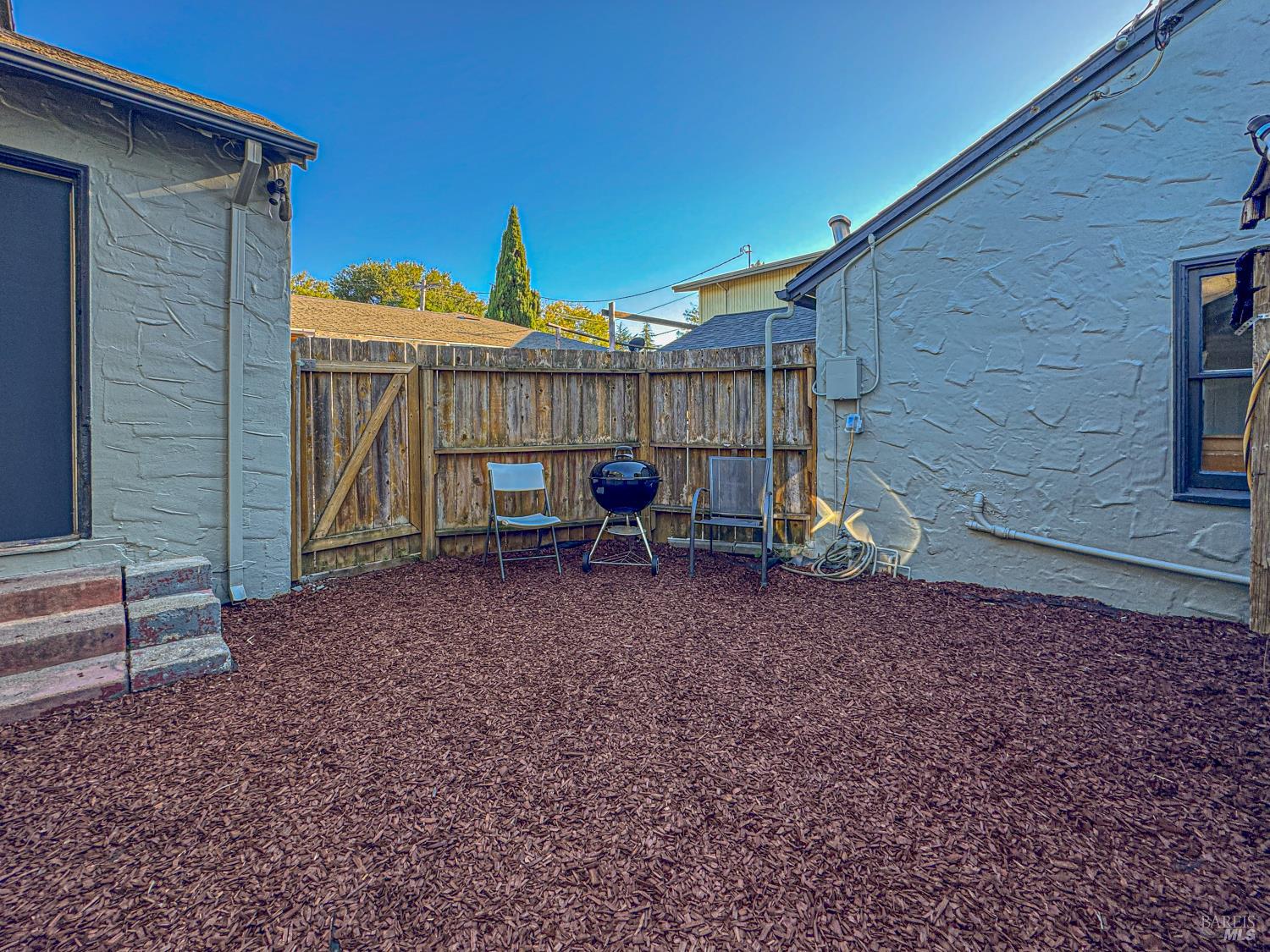 Detail Gallery Image 35 of 54 For 717 Brown St, Santa Rosa,  CA 95404 - 3 Beds | 2 Baths