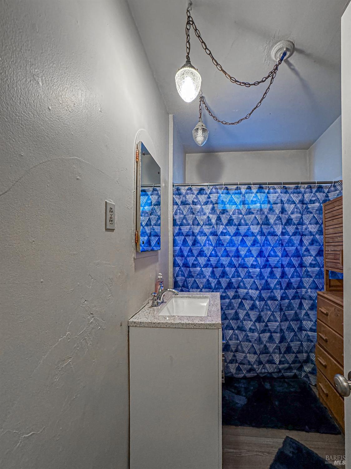 Detail Gallery Image 29 of 54 For 717 Brown St, Santa Rosa,  CA 95404 - 3 Beds | 2 Baths
