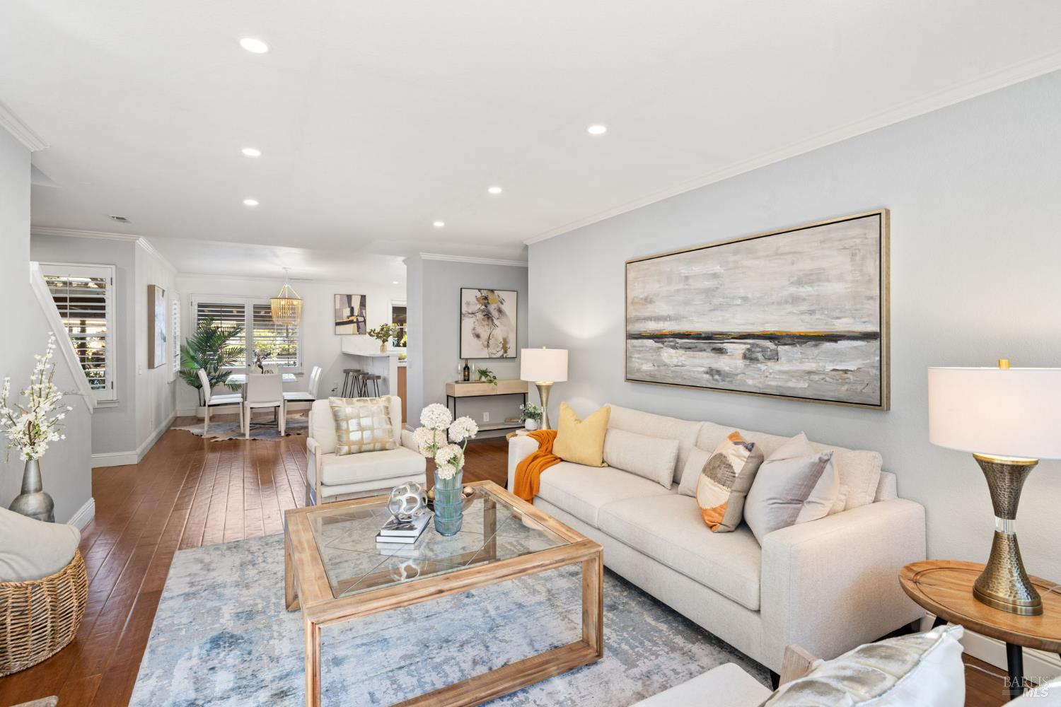 Detail Gallery Image 2 of 49 For 607 Centre Ct, Alameda,  CA 94502 - 2 Beds | 2/1 Baths