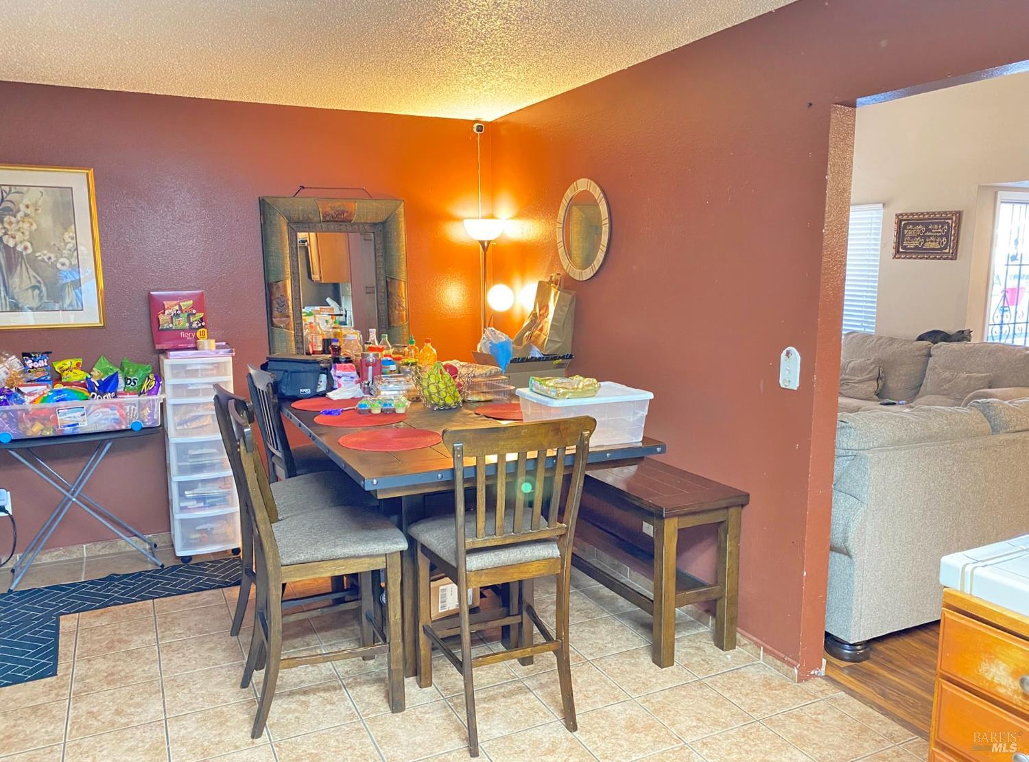 Detail Gallery Image 10 of 38 For 919 Brandon Way, Fairfield,  CA 94533 - 3 Beds | 2/1 Baths