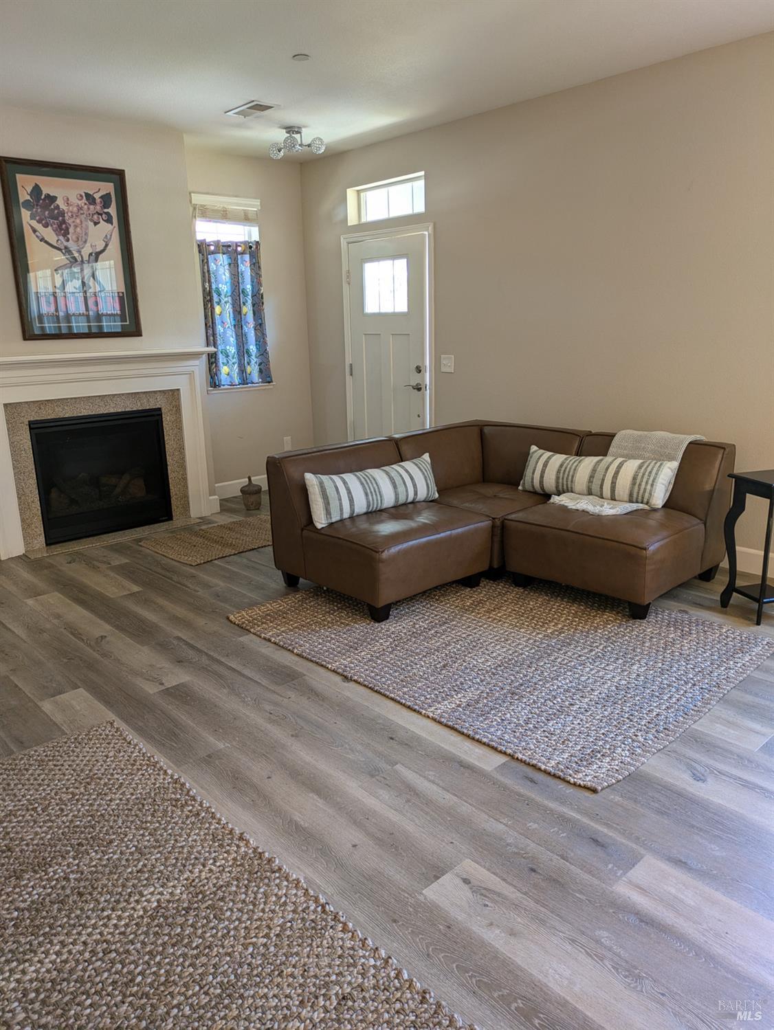 Detail Gallery Image 4 of 18 For 14619 Jomark Ln, Occidental,  CA 95465 - 2 Beds | 2/1 Baths