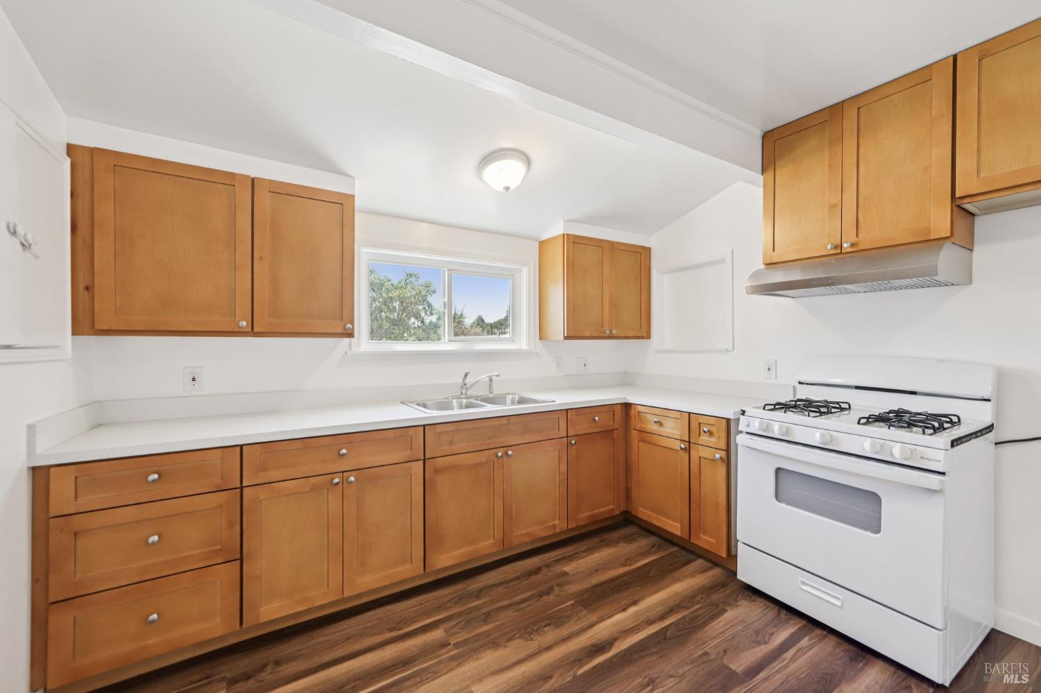 Detail Gallery Image 9 of 29 For 826 Amador St, Richmond,  CA 94805 - 2 Beds | 1 Baths