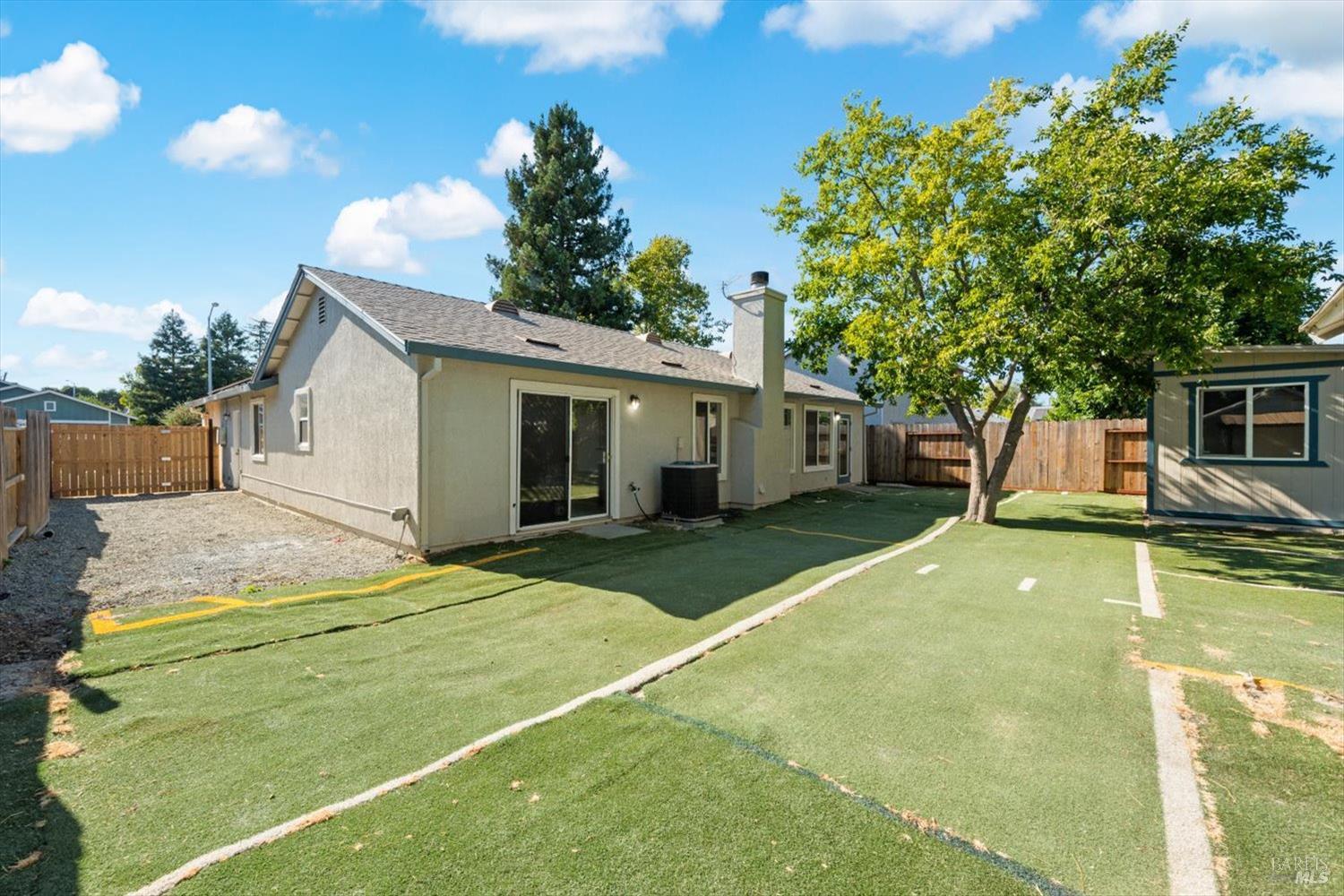 Detail Gallery Image 50 of 75 For 872 Flint Way, Vacaville,  CA 95687 - 3 Beds | 2 Baths