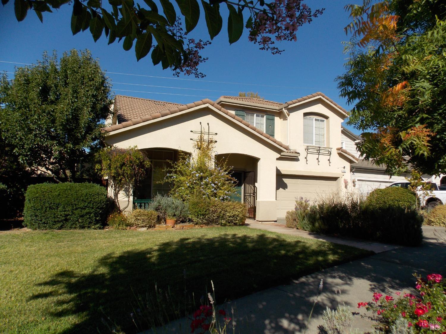 Detail Gallery Image 2 of 44 For 1349 Golf Course Dr, Windsor,  CA 95492 - 3 Beds | 2/1 Baths
