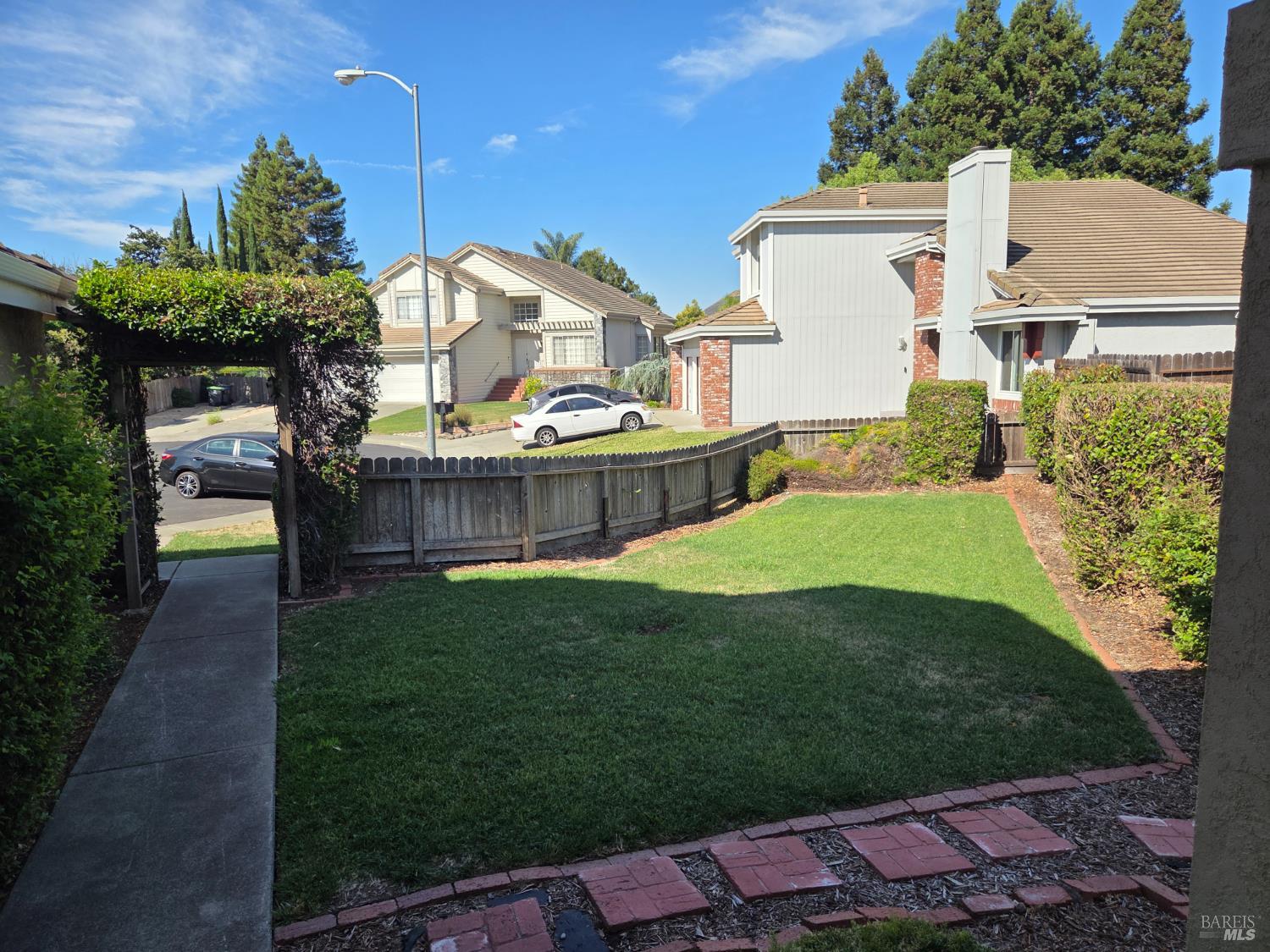 Detail Gallery Image 5 of 22 For 3032 Teak Ct, Fairfield,  CA 94533 - 4 Beds | 3 Baths