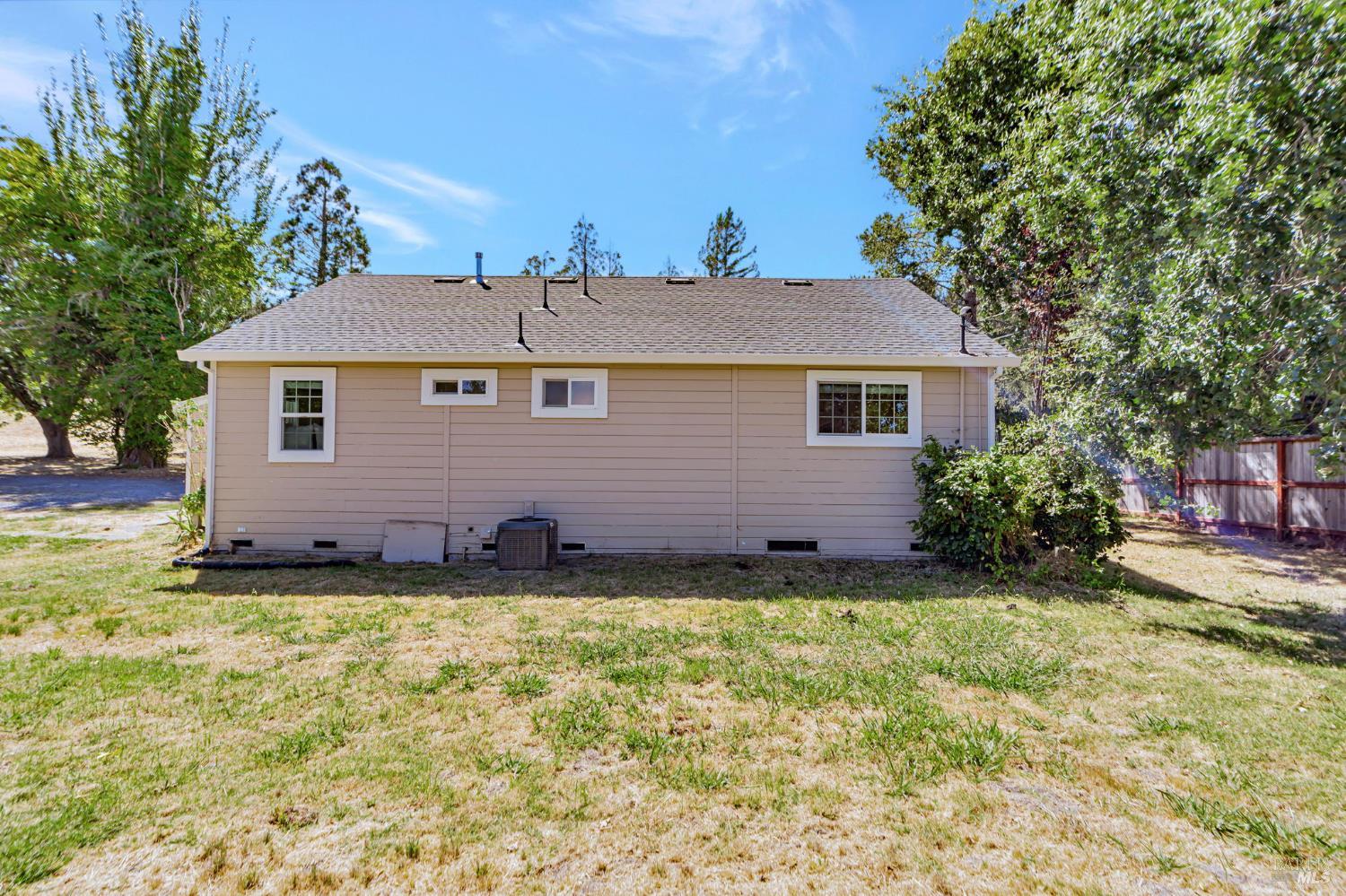 Detail Gallery Image 27 of 35 For 9603 Graton Rd, Graton,  CA 95444 - 2 Beds | 2 Baths