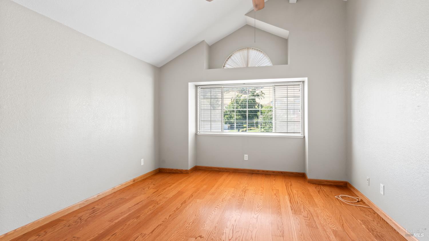 Detail Gallery Image 32 of 47 For 2474 Bay Hill Cir, Fairfield,  CA 94534 - 4 Beds | 2/1 Baths
