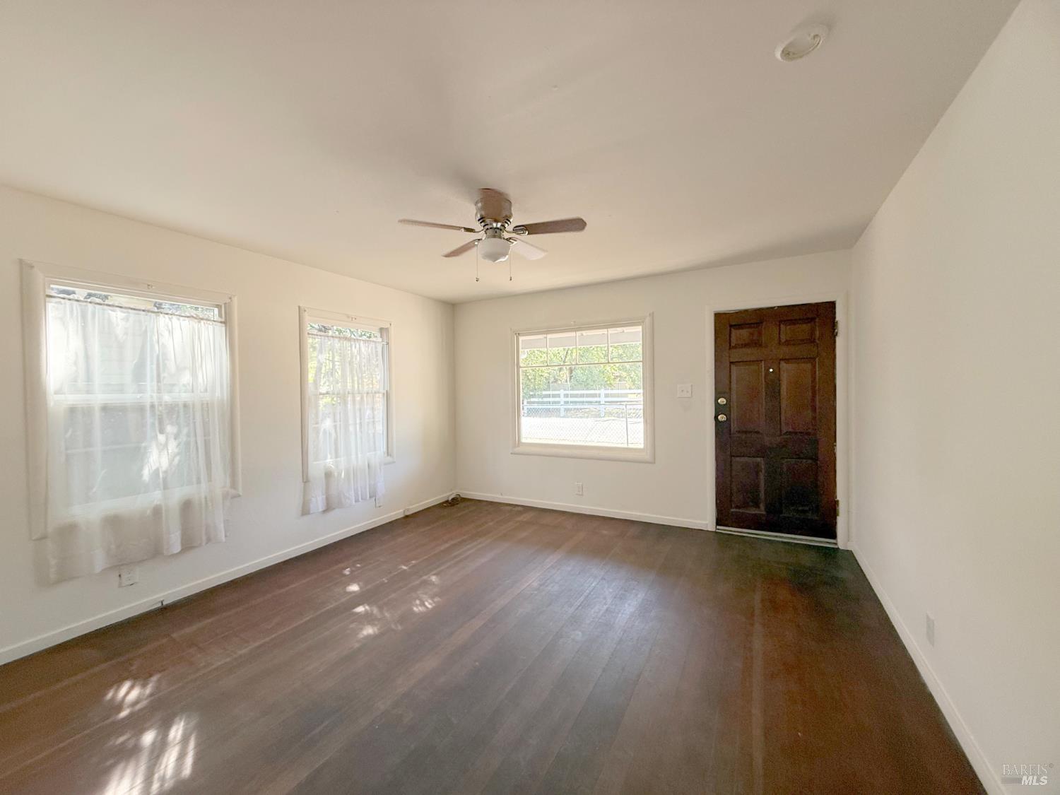Detail Gallery Image 4 of 20 For 420 Della Ave, Willits,  CA 95490 - 2 Beds | 1 Baths