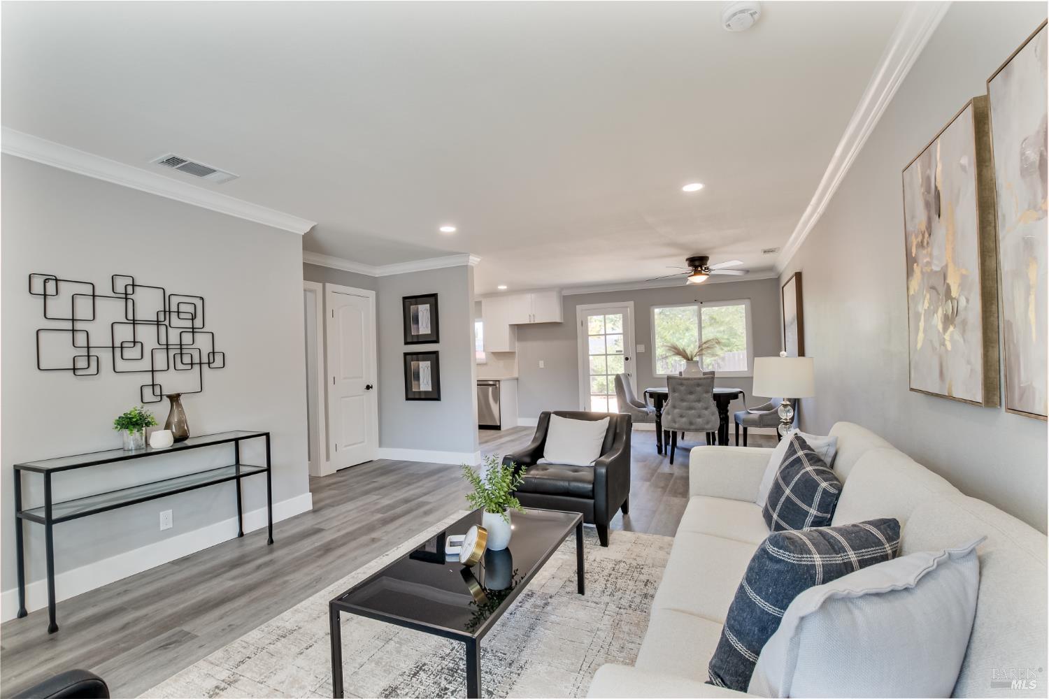 Detail Gallery Image 5 of 21 For 5503 Pennsylvania Blvd, Concord,  CA 94521 - 3 Beds | 1 Baths