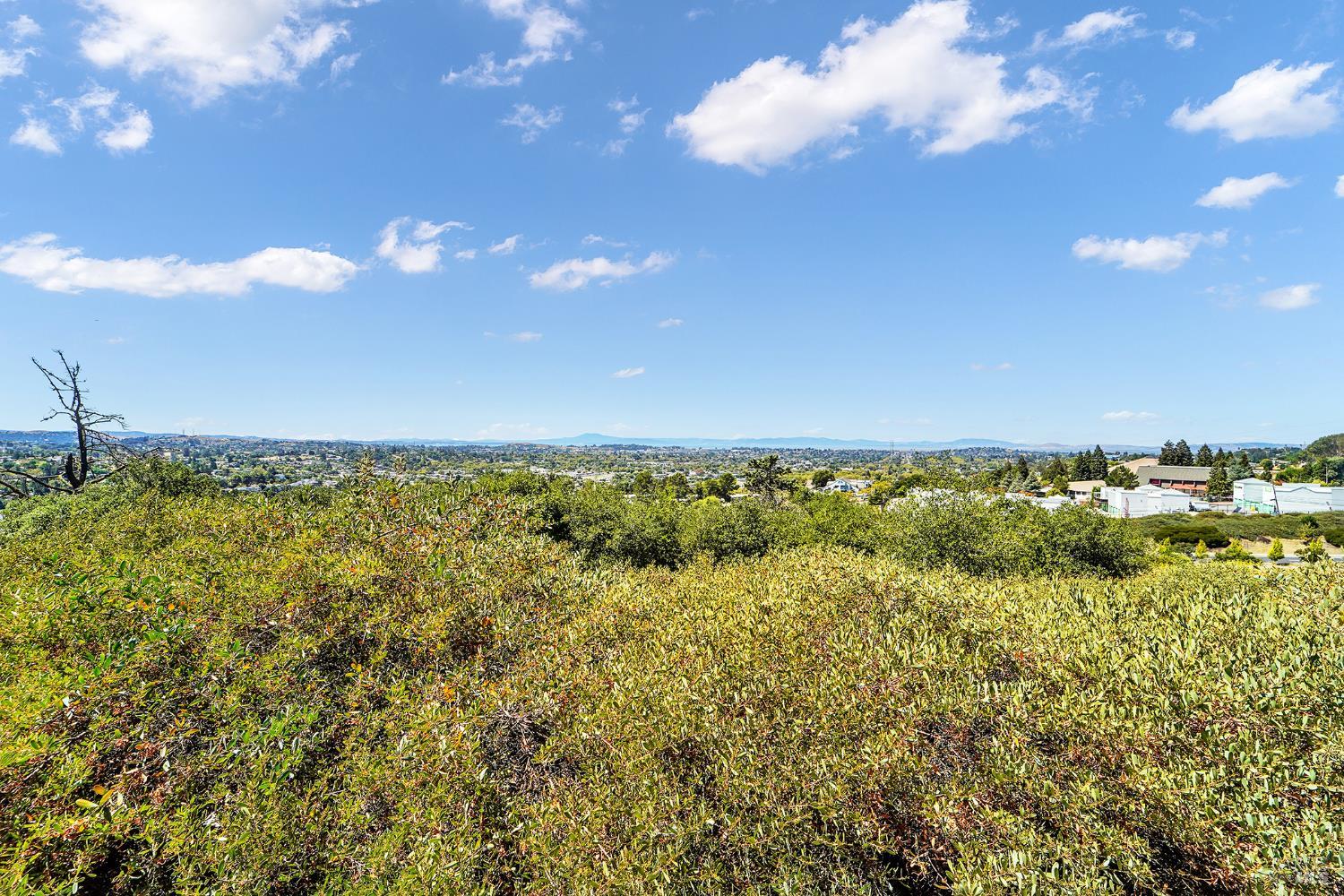 Detail Gallery Image 46 of 46 For 453 Knight Cir, Vallejo,  CA 94591 - 3 Beds | 2/1 Baths