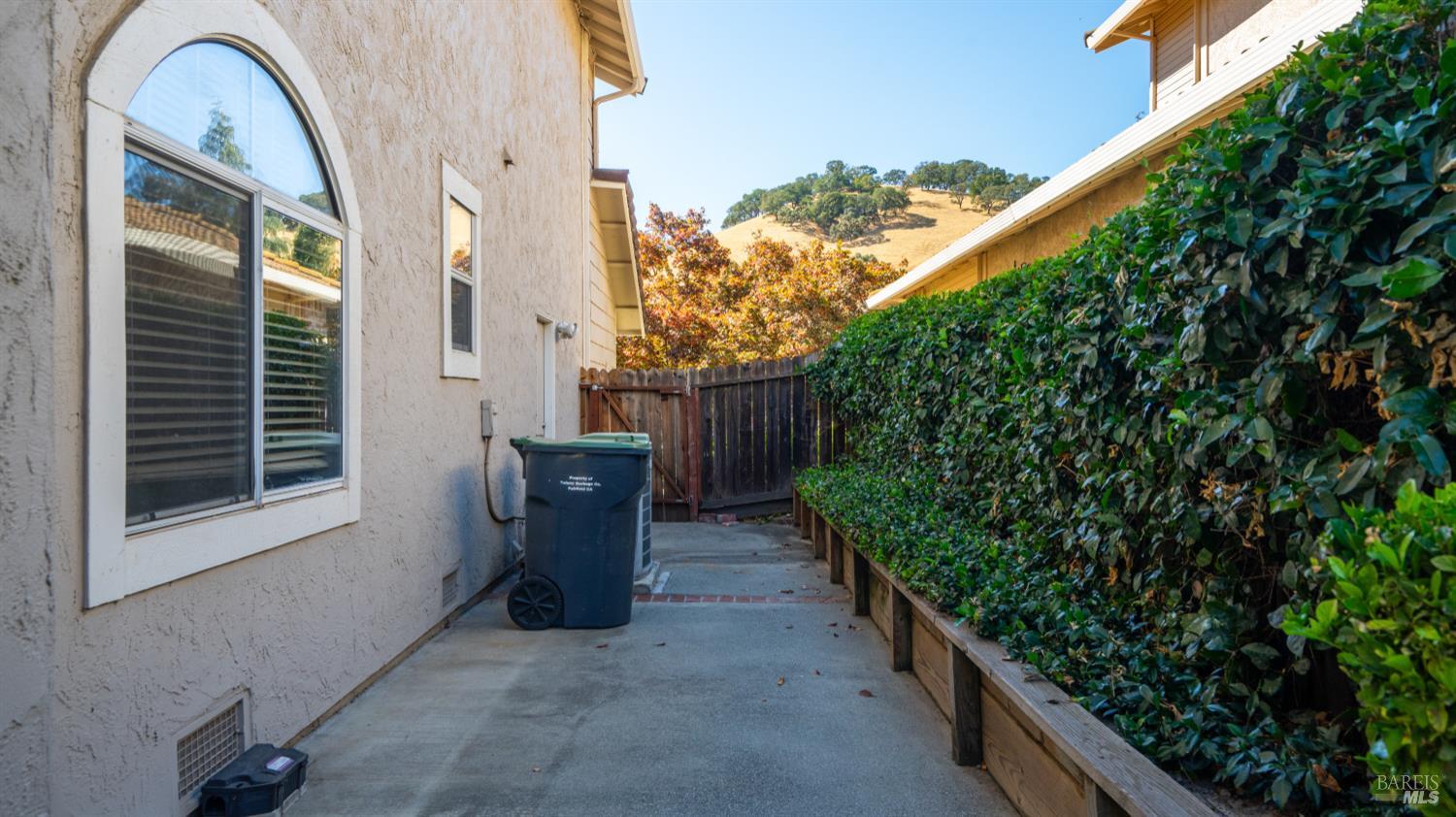 Detail Gallery Image 45 of 47 For 2474 Bay Hill Cir, Fairfield,  CA 94534 - 4 Beds | 2/1 Baths