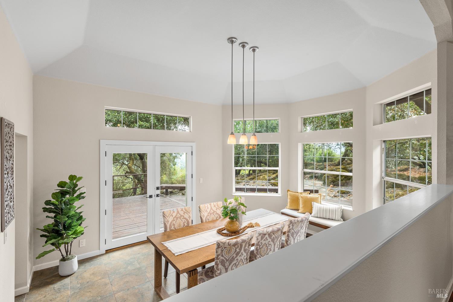 Detail Gallery Image 14 of 65 For 1846 Happy Valley Rd, Santa Rosa,  CA 95409 - 4 Beds | 3 Baths
