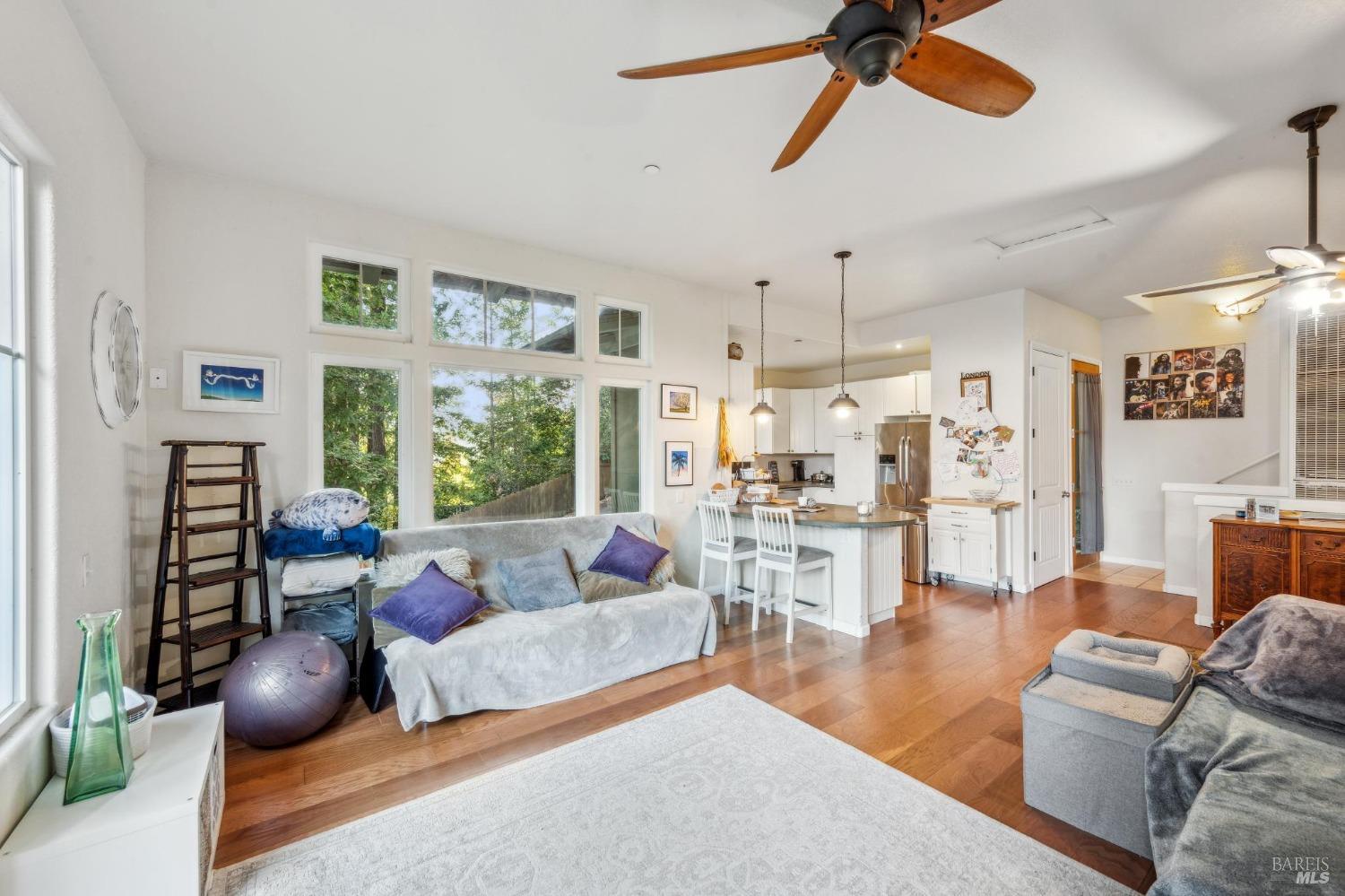 Detail Gallery Image 6 of 36 For 17506 Summit Ave, Guerneville,  CA 95446 - 6 Beds | 4 Baths