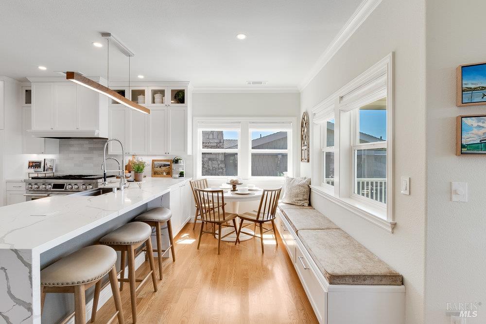 Detail Gallery Image 43 of 99 For 144 W N St, Benicia,  CA 94510 - 6 Beds | 4 Baths