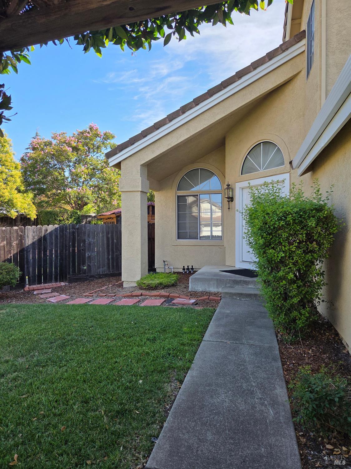 Detail Gallery Image 3 of 22 For 3032 Teak Ct, Fairfield,  CA 94533 - 4 Beds | 3 Baths