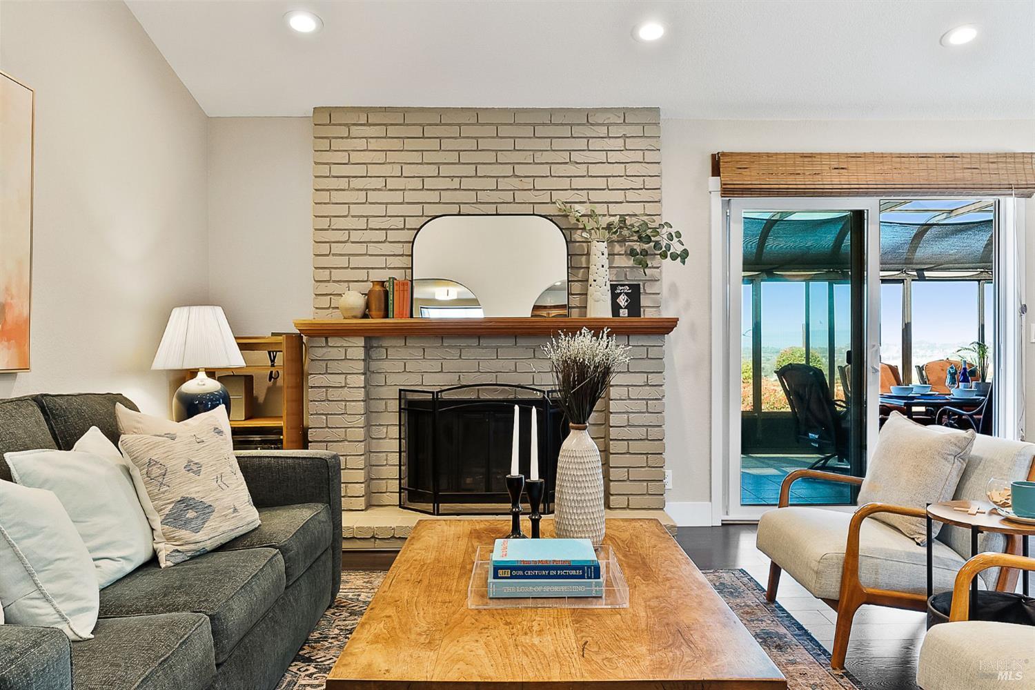 Detail Gallery Image 8 of 48 For 837 Clifton Ct, Benicia,  CA 94510 - 3 Beds | 2 Baths